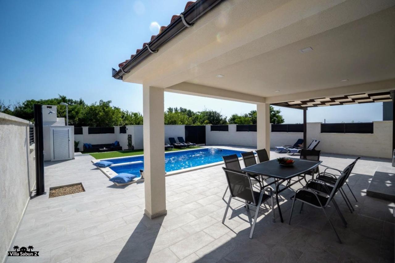 Villas Sabun - Modern House With Heated Pool Privlaka  Zewnętrze zdjęcie