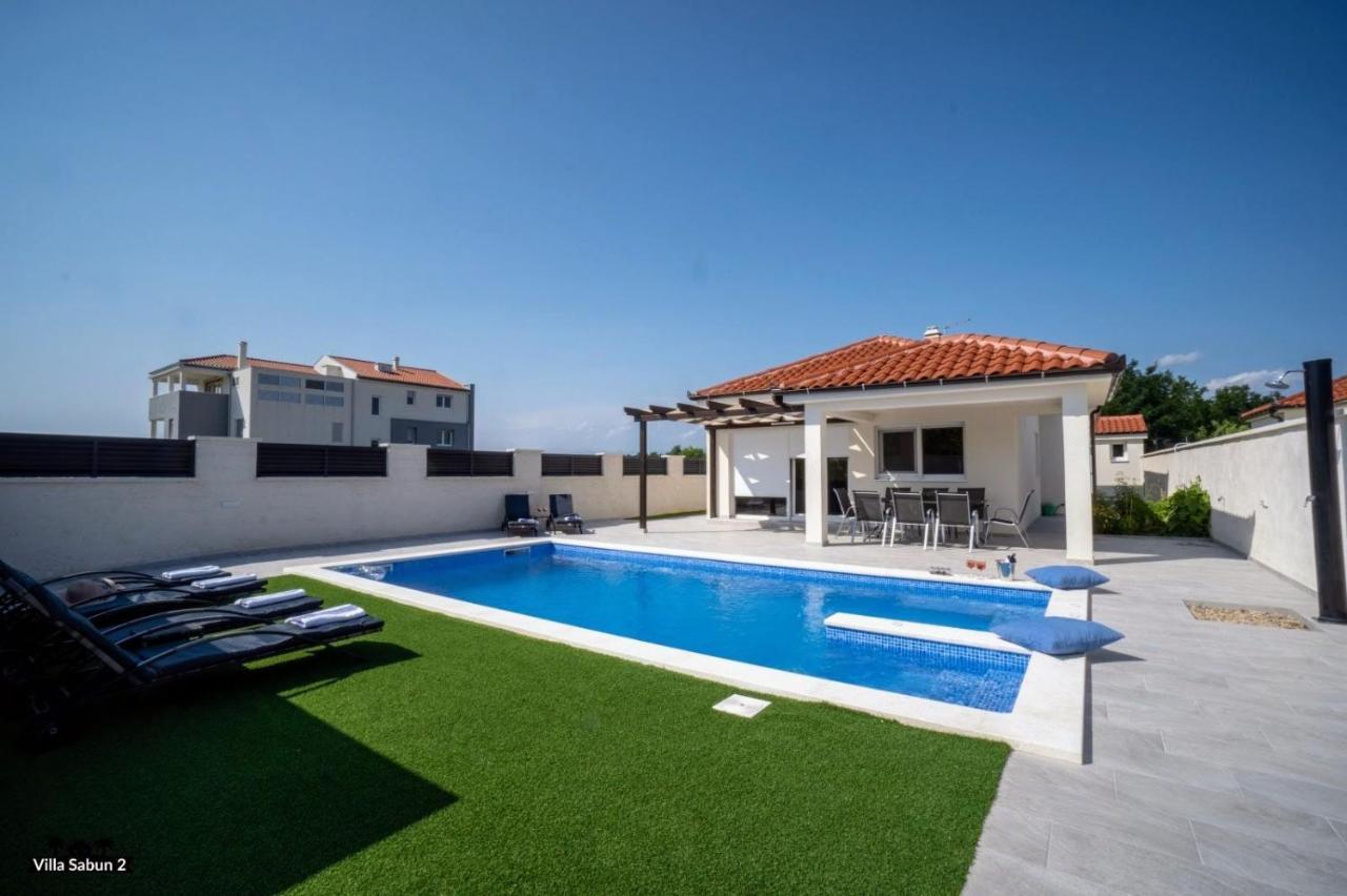 Villas Sabun - Modern House With Heated Pool Privlaka  Zewnętrze zdjęcie