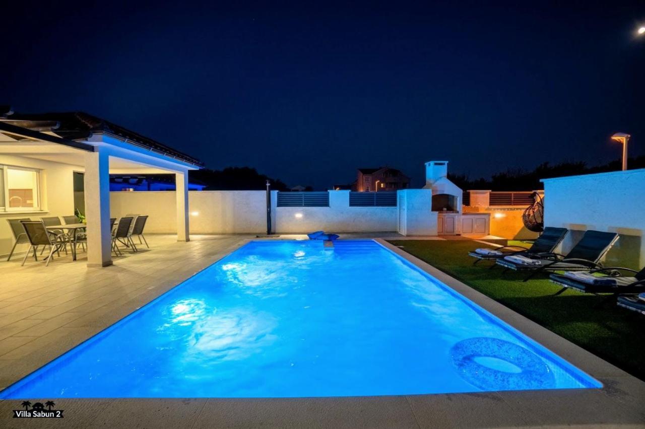 Villas Sabun - Modern House With Heated Pool Privlaka  Zewnętrze zdjęcie